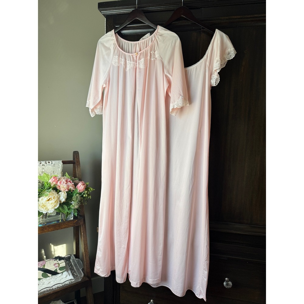 Vintage Phil-Maid Pink Nylon Peignoir Set Lace Long Nightgown Robe Medium